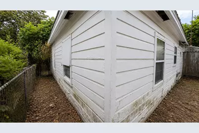 236 E Orchard Street, Clute, TX 77531 - Photo 10