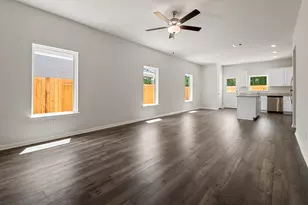 6416 Autumn Equinox Dr, Houston, TX 77048 - Photo 2
