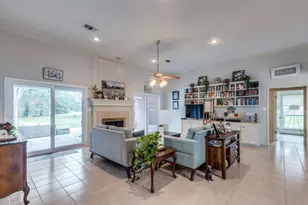 104 Douglas Dr, Bellville, TX 77418 - Photo 12