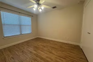 3618 Main Plaza Dr, Houston, TX 77025 - Photo 12