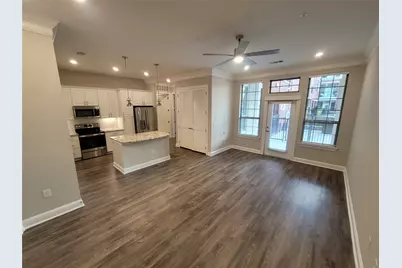 2111 Austin Street #306, Houston, TX 77002 - Photo 2
