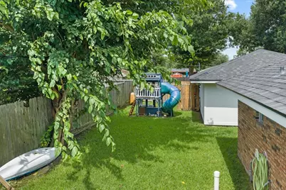 4805 N Burning Tree Drive, Baytown, TX 77521 - Photo 42