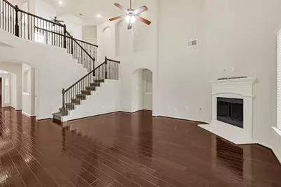 736 Somerset Landing Lane, League City, TX 77573 - Photo 2