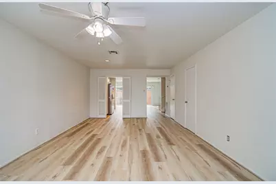 5800 Lumberdale Road #113, Houston, TX 77092 - Photo 10