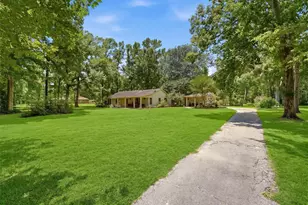 70 Oak Leaf Dr, Huffman, TX 77336 - Photo 32
