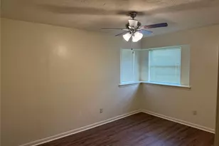 214 Kings Ct, Stafford, TX 77477 - Photo 12