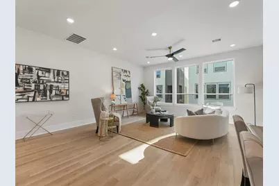 4710 Thornton Villas Lane, Houston, TX 77018 - Photo 14