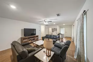 17118 Quaking Aspen Ln, New Caney, TX 77357 - Photo 6