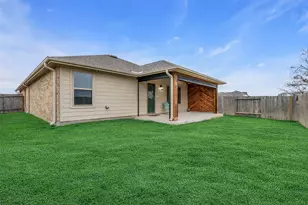 1902 Champions Dr, Navasota, TX 77868 - Photo 36