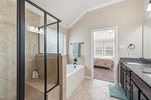 13739 Slate Mountain Ln, Houston, TX 77044 - Photo 16
