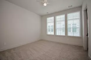 6017 Cypress St, Houston, TX 77074 - Photo 16