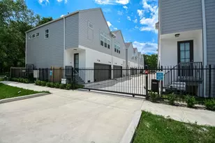 6017 Cypress St, Houston, TX 77074 - Photo 2