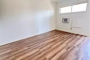 911 Byrne St, Houston, TX 77009 - Photo 4