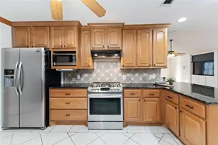 606 Packer Ct, Webster, TX 77598 - Photo 26