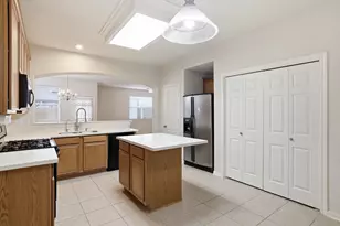 10135 E East Palm Lake Dr Dr, Houston, TX 77034 - Photo 4