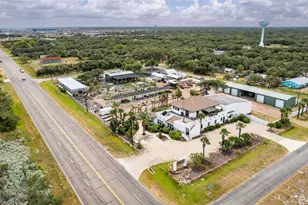 1703 Hwy 35 S, Rockport, TX 78382 - Photo 48