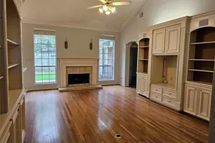 6930 Shady Ln, Sugar Land, TX 77479 - Photo 6