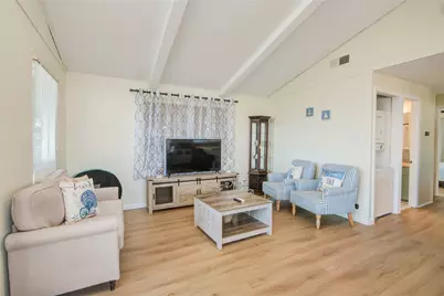 16510 Blackbeard Road, Jamaica Beach, TX 77554 - Photo 18