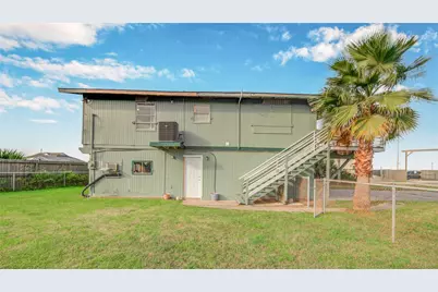 16510 Blackbeard Road, Jamaica Beach, TX 77554 - Photo 6