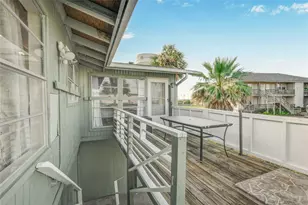 16510 Blackbeard Rd, Jamaica Beach, TX 77554 - Photo 10