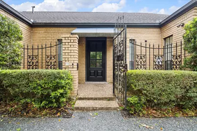 2417 Blue Bonnet Boulevard, Houston, TX 77030 - Photo 2
