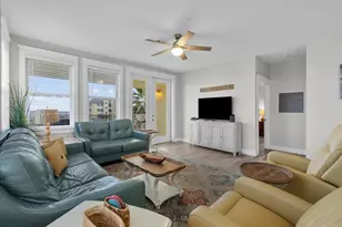 4111 Pointe W Dr, Galveston, TX 77554 - Photo 10