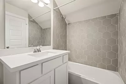 11413 Lucky Falls Drive, Houston, TX 77047 - Photo 6