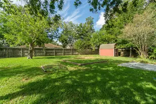 2119 Williamsburg Ct S, League City, TX 77573 - Photo 20