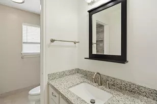 2119 Williamsburg Ct S, League City, TX 77573 - Photo 16