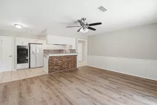 2119 Williamsburg Ct S, League City, TX 77573 - Photo 6