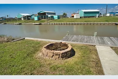 326 County Road 204, Sargent, TX 77414 - Photo 10