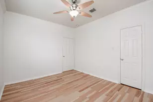 155 White Dr, Bellaire, TX 77401 - Photo 30