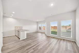 13309 Talisker RD, Houston, TX 77048 - Photo 2