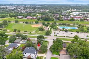 2327 Saxon Dr, Houston, TX 77018 - Photo 6