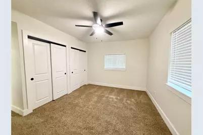 318 Caladium Street, Lake Jackson, TX 77566 - Photo 14