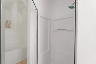 8252 Golf Green Cir, Houston, TX 77036 - Photo 20