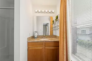 8252 Golf Green Cir, Houston, TX 77036 - Photo 18