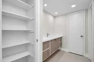 7575 Katy Fwy, Houston, TX 77024 - Photo 18