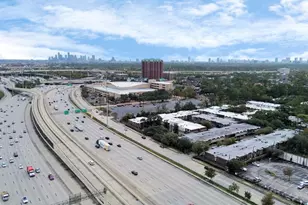7575 Katy Fwy, Houston, TX 77024 - Photo 2