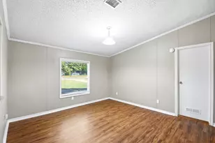 290 Monticello St, Trinity, TX 75862 - Photo 10