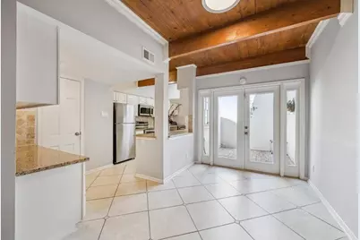 5372 Brownway Street #D34, Houston, TX 77056 - Photo 4