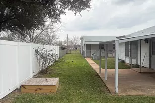 676 Co Rd 002, Hallettsville, TX 77964 - Photo 22