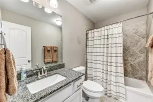 310 Bolton Dr, League City, TX 77573 - Photo 32