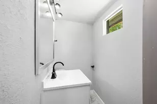 810 Clinton Park St, Houston, TX 77029 - Photo 22