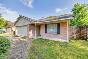 10915 Clear Fork Dr, Humble, TX 77396 - Photo 2