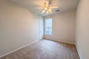 5704 Shady Hollow Ct, Rosharon, TX 77583 - Photo 12