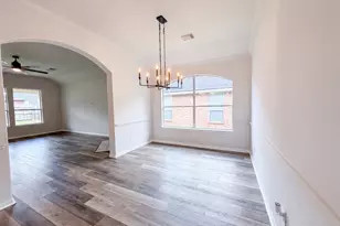 5704 Shady Hollow Ct, Rosharon, TX 77583 - Photo 8