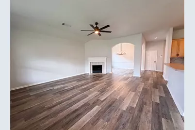 5704 Shady Hollow Court, Rosharon, TX 77583 - Photo 6