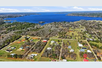 11592 Tailslide Drive, Berryville, TX 75763 - Photo 4