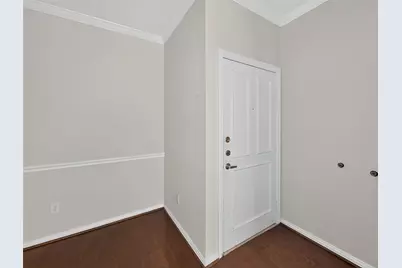 2111 Welch #B214, Houston, TX 77019 - Photo 4